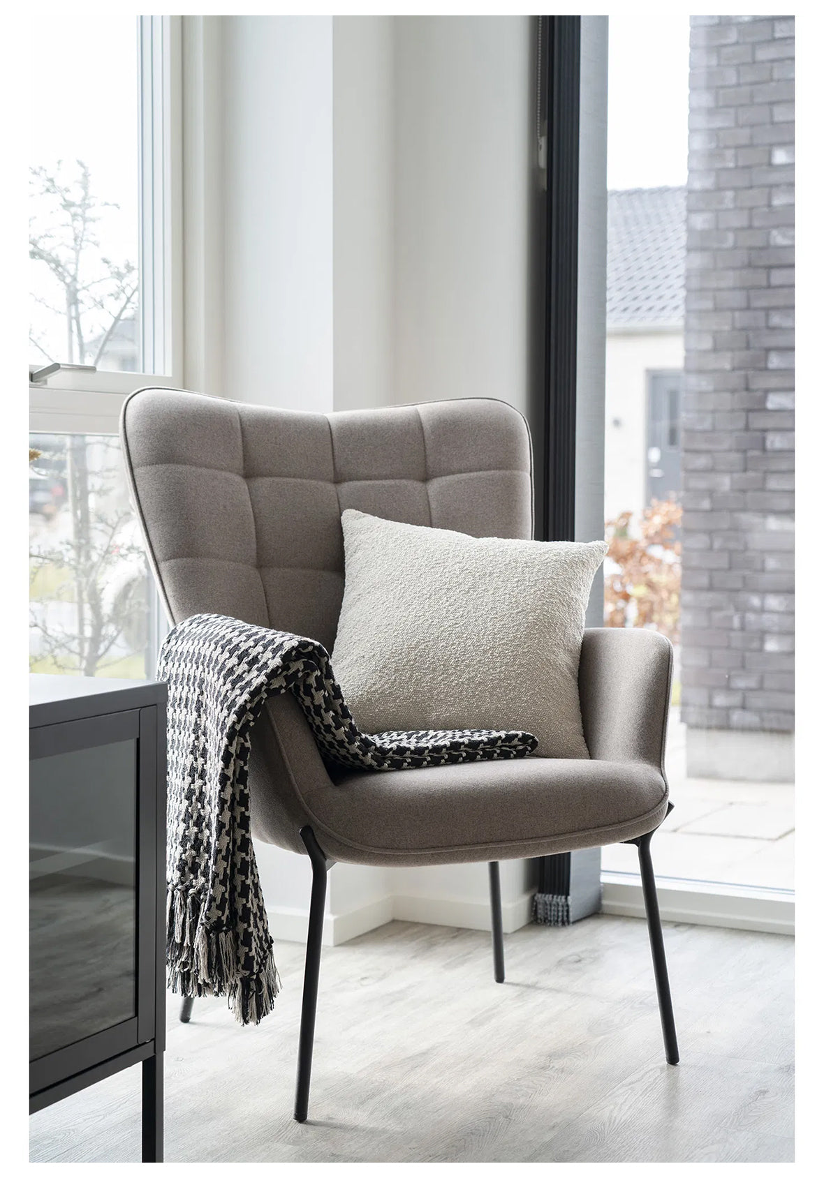 Manta Decorativa de Algodón Reciclado con Patrón Pata de Gallo Black & Beige – 130x180 cm