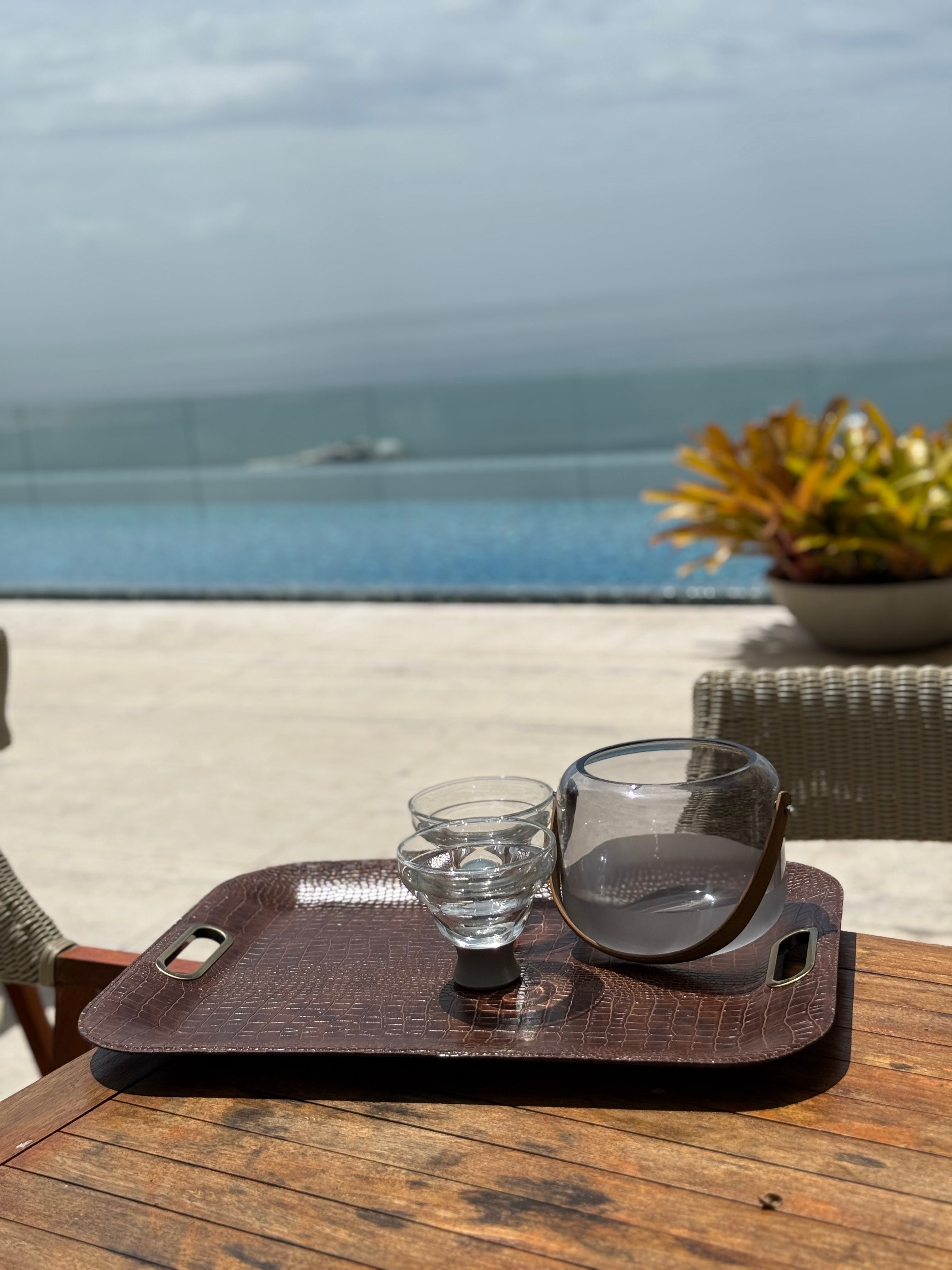 Charola de servicio con asas metálicas Tanner