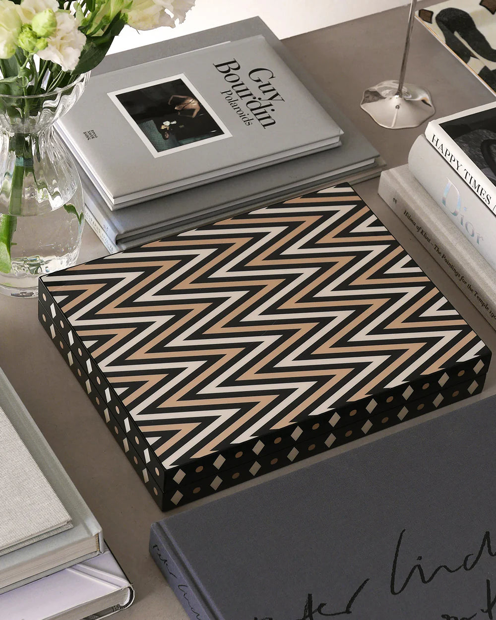 LACQUERED BACKGAMMON, BLACK