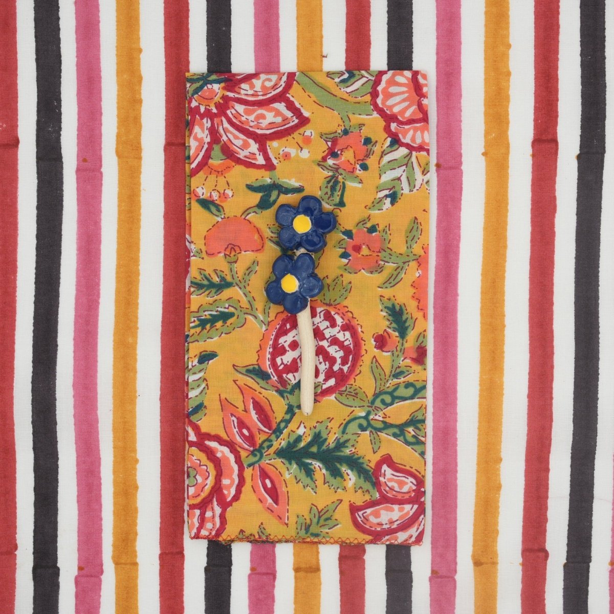 Servilletas Zinnia Amarilla (Set de 4) – Algodón Reciclado Artesanal